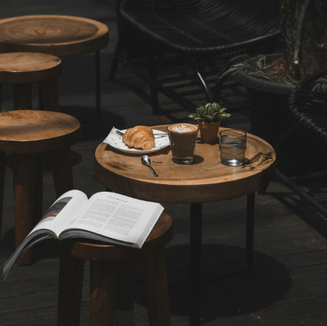 Image Coffee shop pour session bookclub - image par Rizky Subagja sur Unsplash